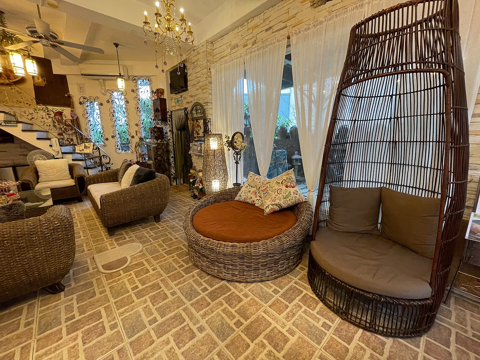 閒情驛棧圓藤座椅